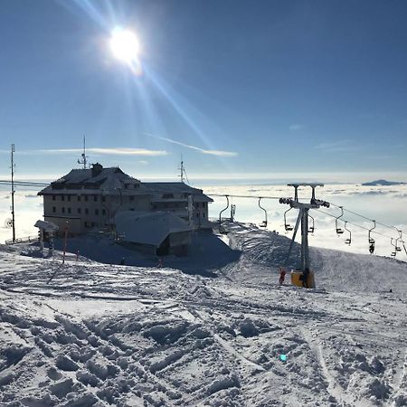 Apartmaji Aurora Ski Krvavec Ambroz Pod Krvavcem Bagian luar foto